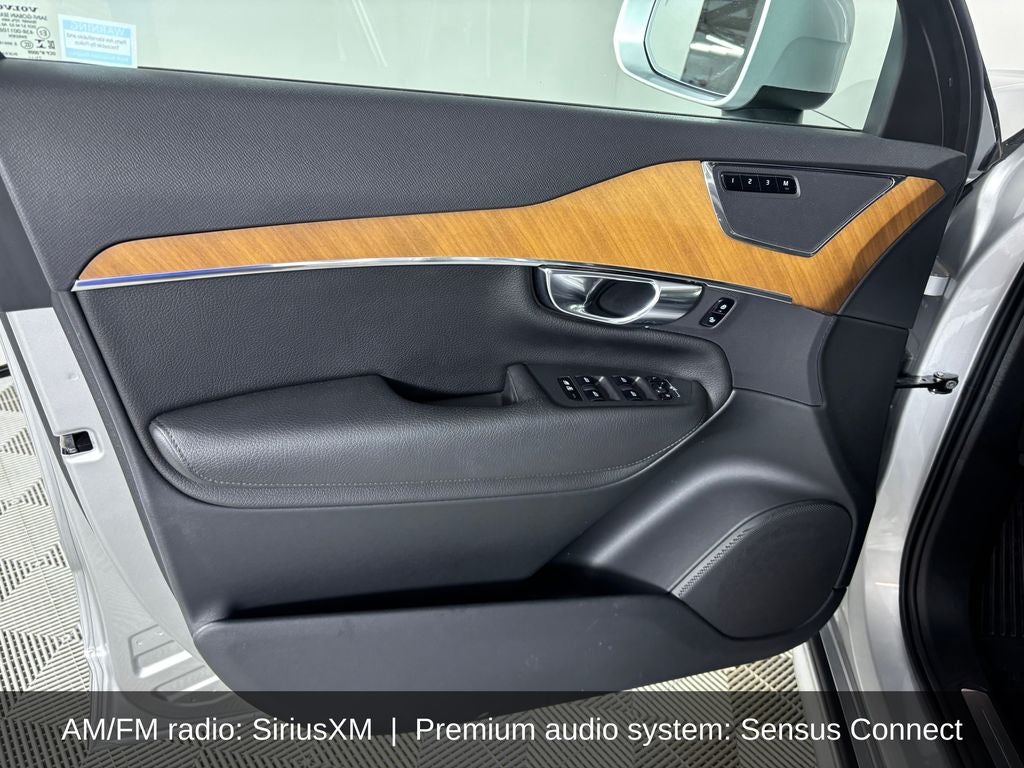2022 Volvo XC90 Recharge Plug-In Hybrid T8 Inscription Expression 7 Passenger