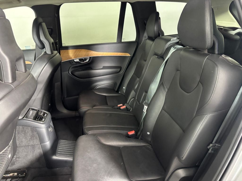 2022 Volvo XC90 Recharge Plug-In Hybrid T8 Inscription Expression 7 Passenger